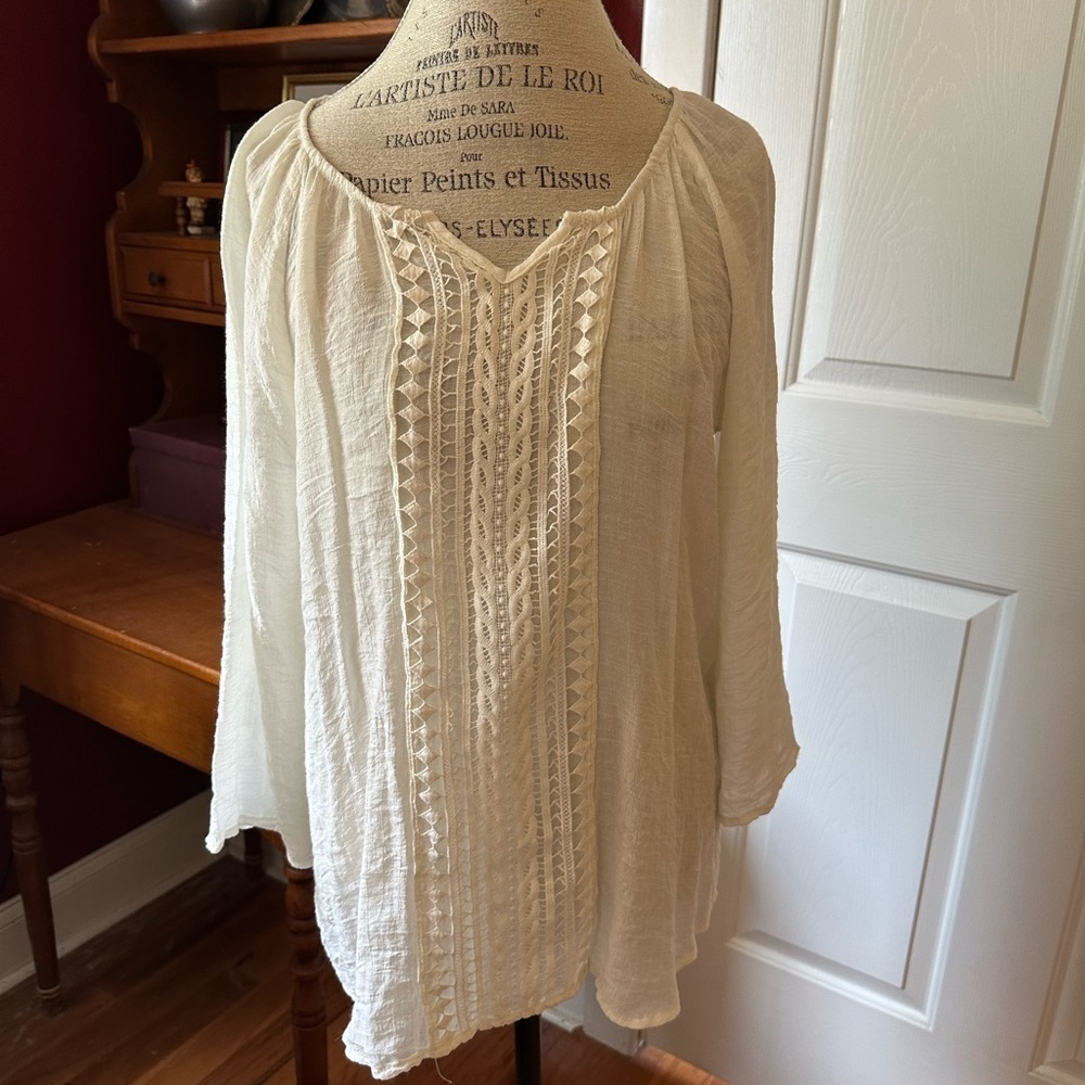 Chic Ivory Women's Tunic Top